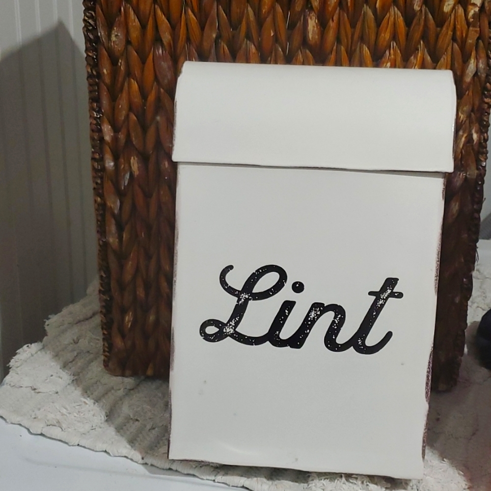 Laundry Room Decor